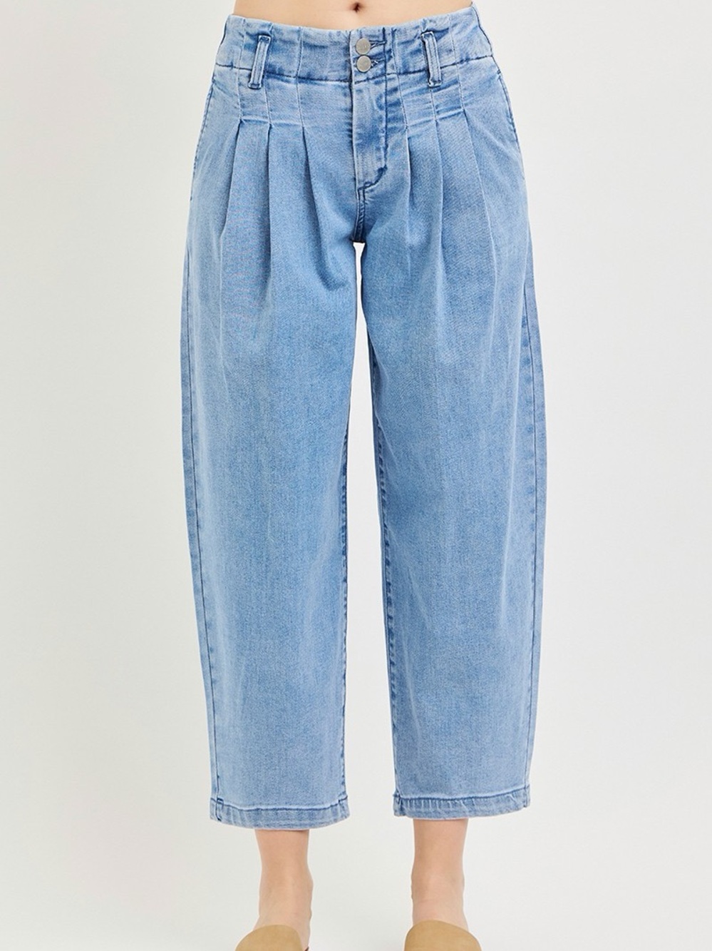 🩵 RISEN Slouchy Crop Barrel Pleated Jeans- medium wash - Picture 4 of 10